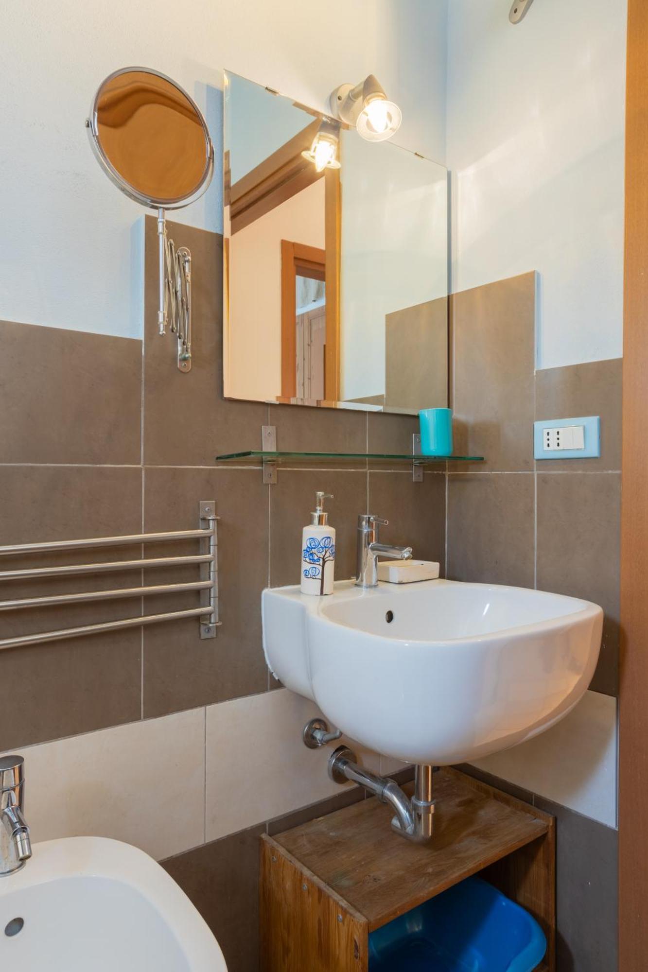 Ponte Per La Sardegna E La Corsica Dalla Toscana Family Apartment 리보르노 외부 사진